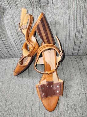 🍉John Fluevog Blind Faith Sandals